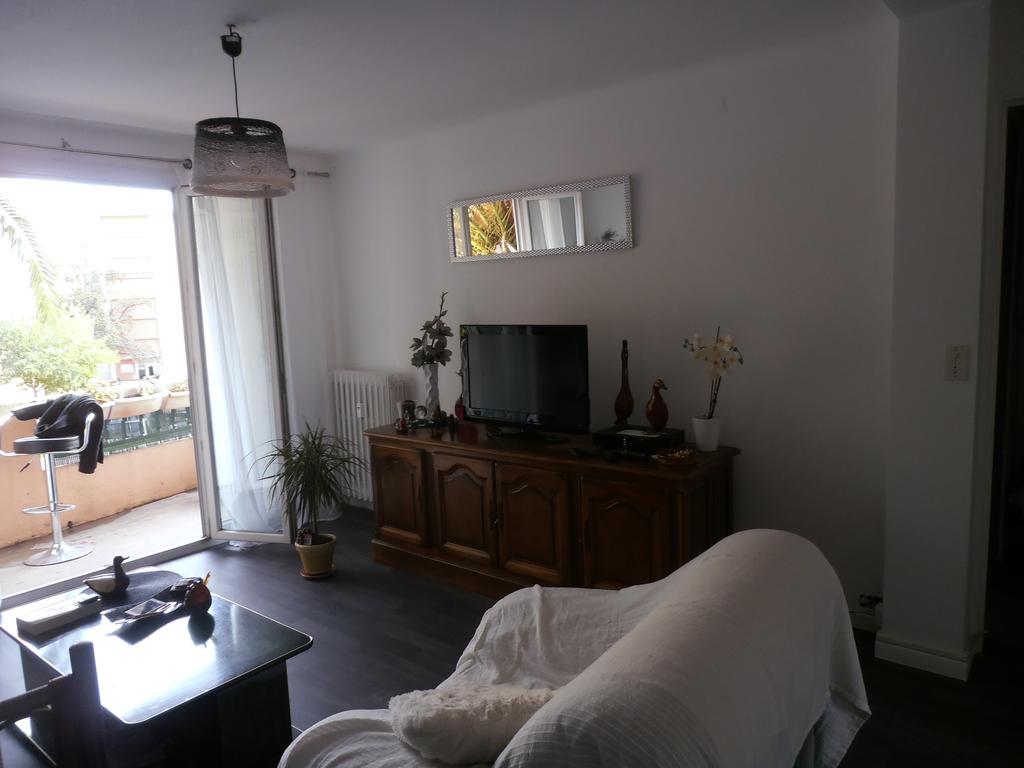 Cosy Nimes Lejlighed Eksteriør billede
