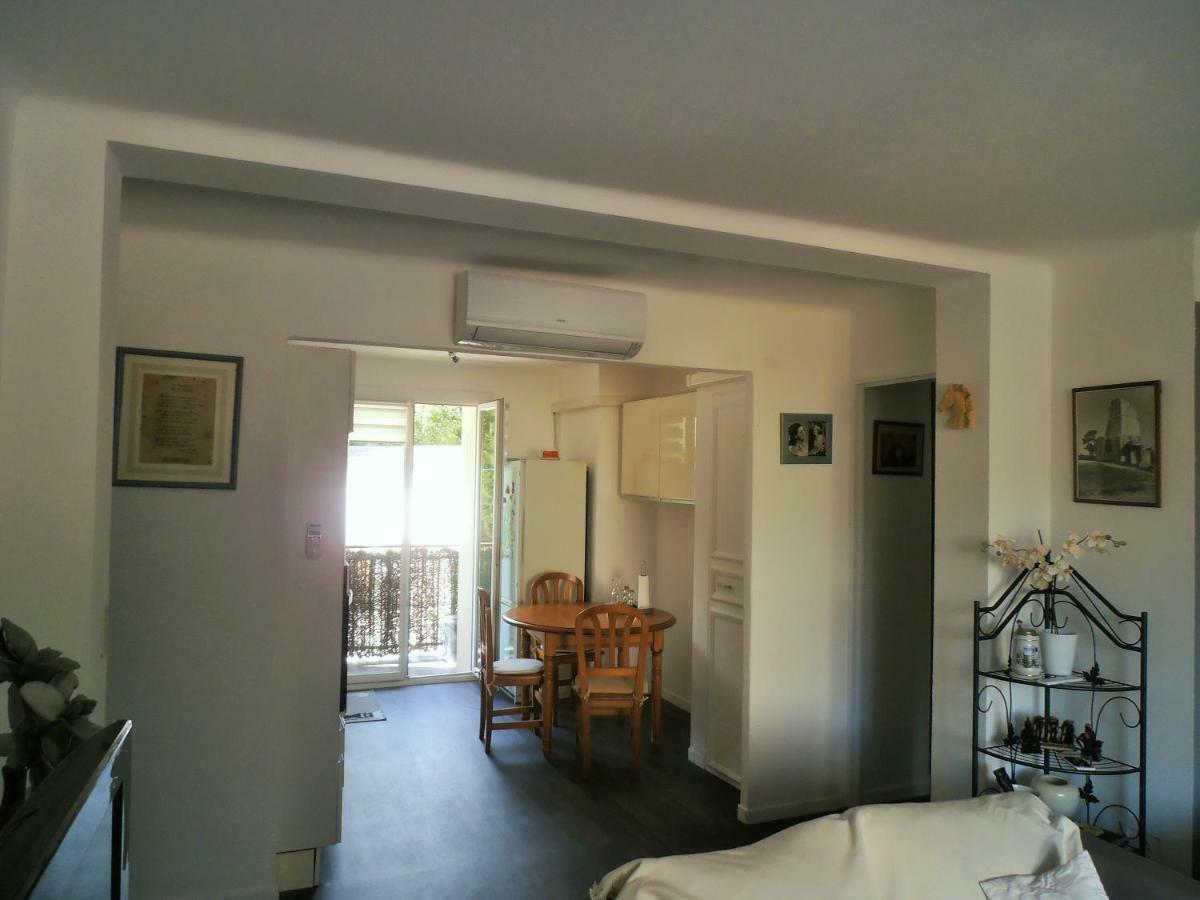Cosy Nimes Lejlighed Eksteriør billede